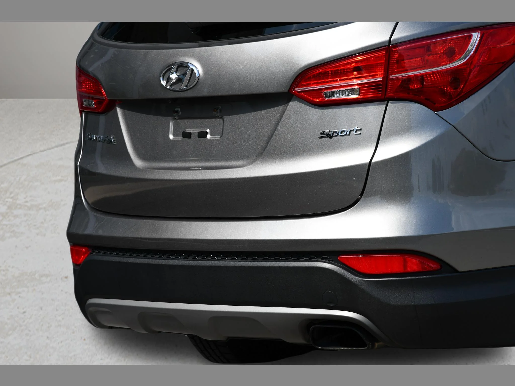 Used 2016 Mineral Gray Hyundai 2.4L (A6) image 22