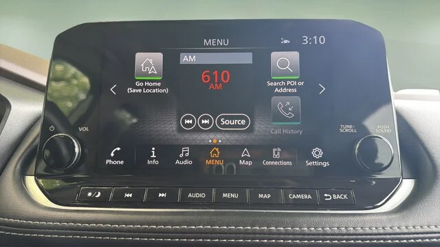 Used 2023 Pearl White Tricoat Nissan SL image 24