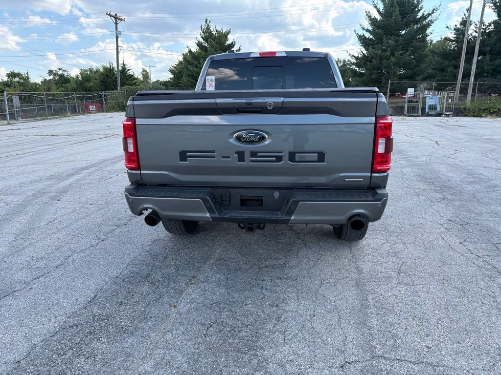 Used 2023 Gray Metallic Ford XLT image 6