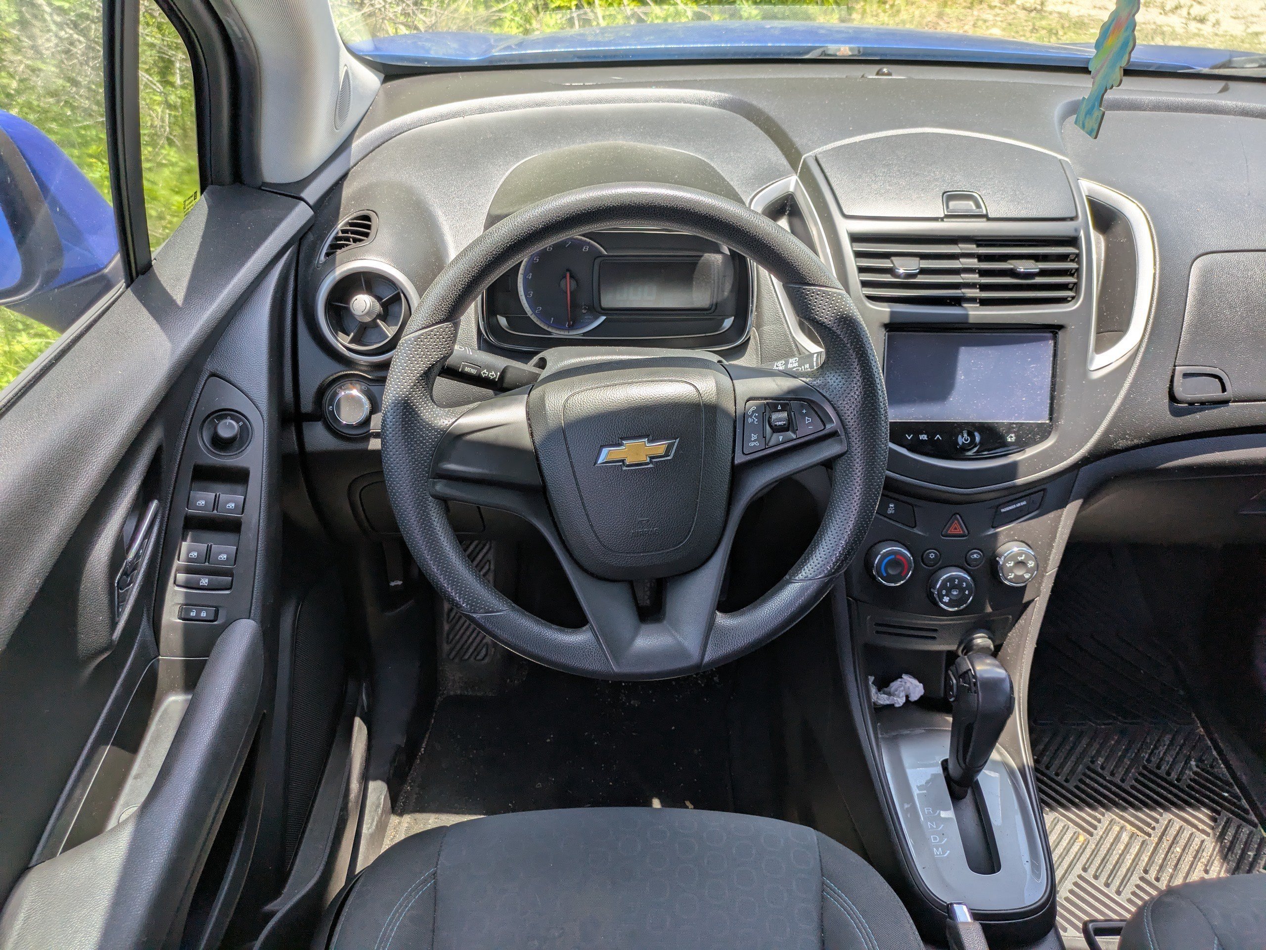 Used 2016 Brilliant Blue Metallic Chevrolet LS image 12