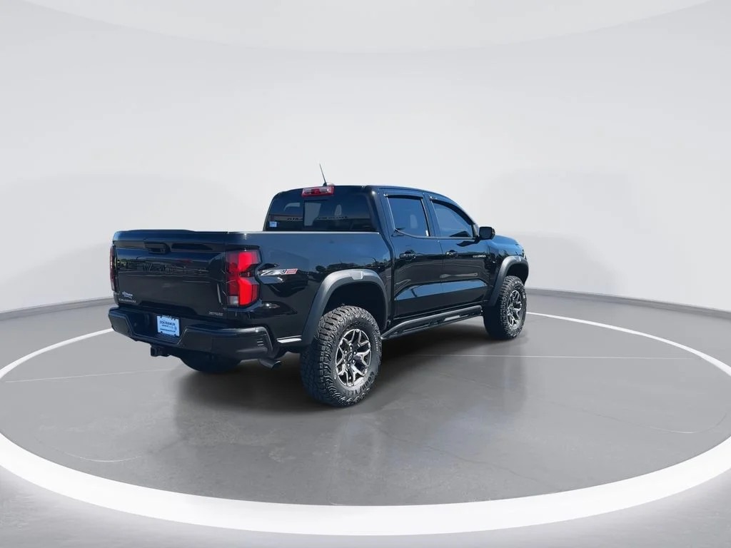 Used 2025 Black Chevrolet ZR2 image 8
