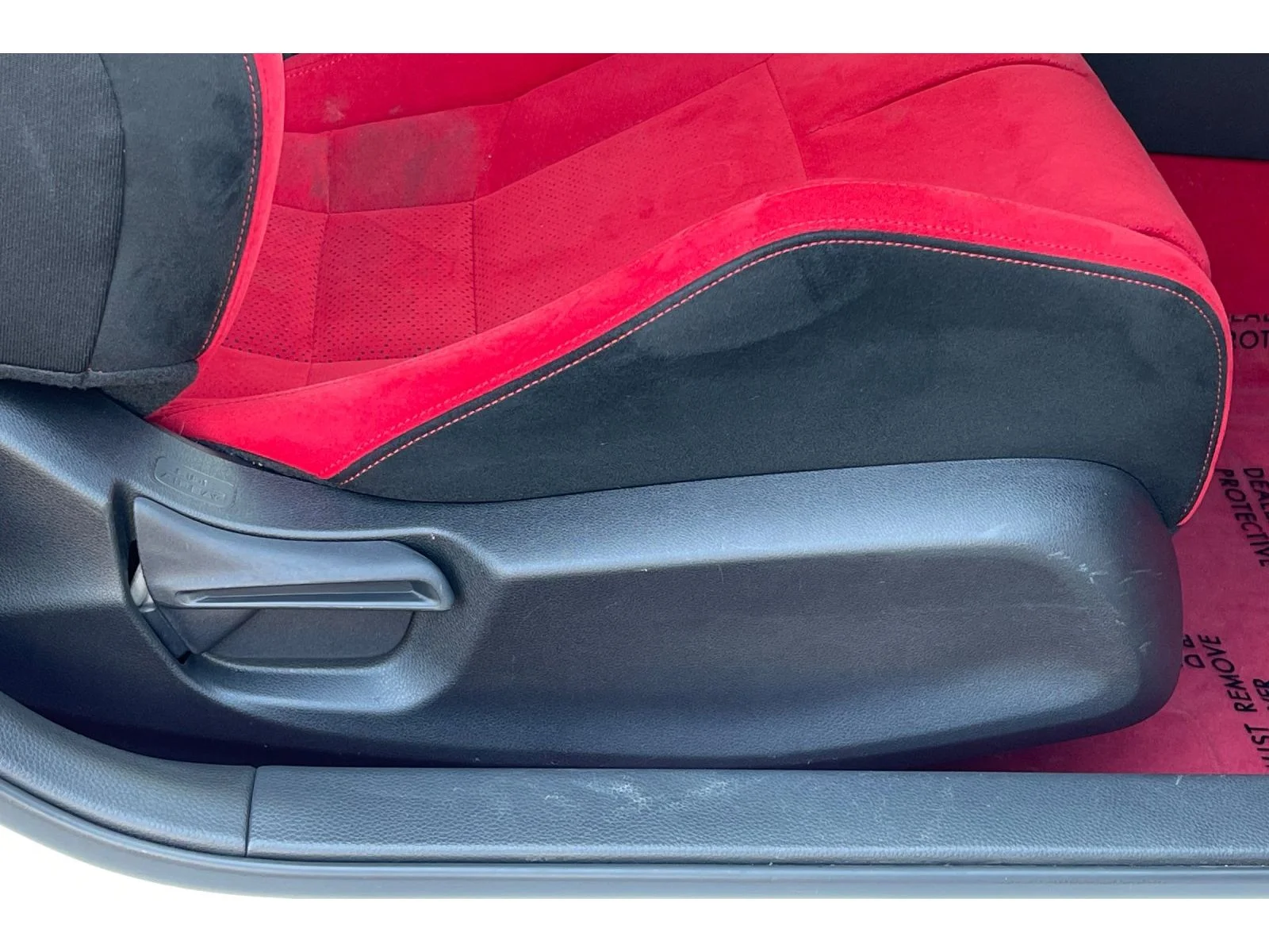 Used 2025 Championship White Honda Base image 21