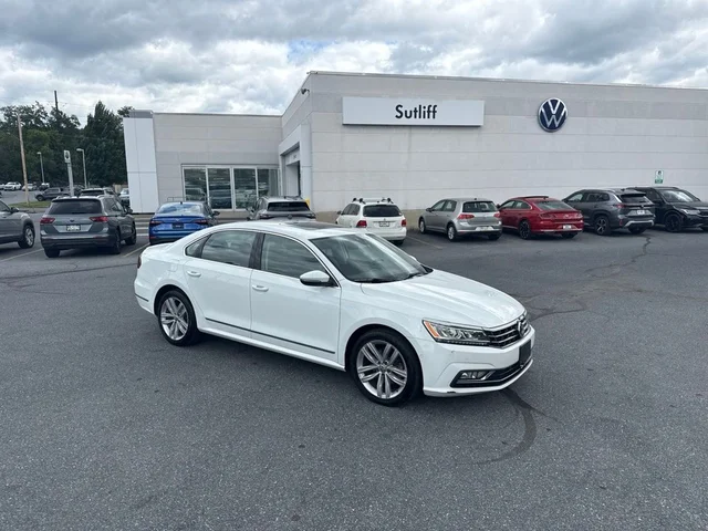 2018 Volkswagen Passat 2.0T SEL Premium