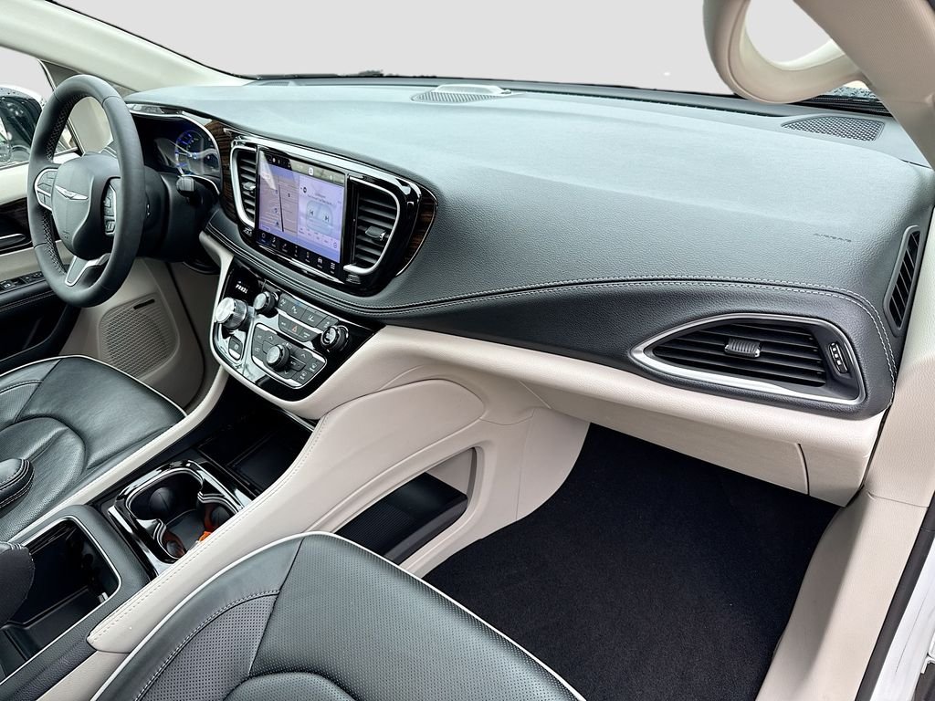 Used 2023 Bright White Clearcoat Chrysler Hybrid Limited image 33