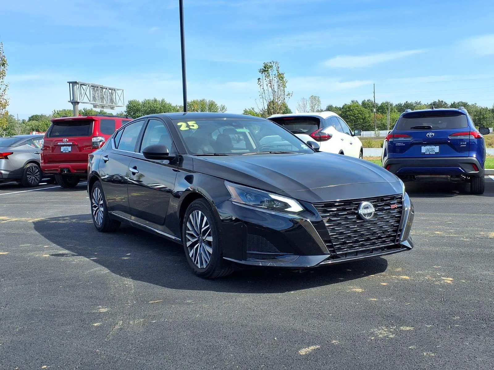 Used 2025 Super Black Nissan SV image 29