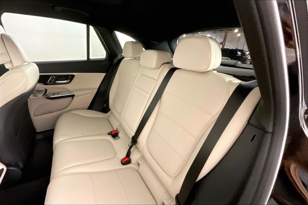 New 2026 Black Mercedes-Benz GLC 300 image 10