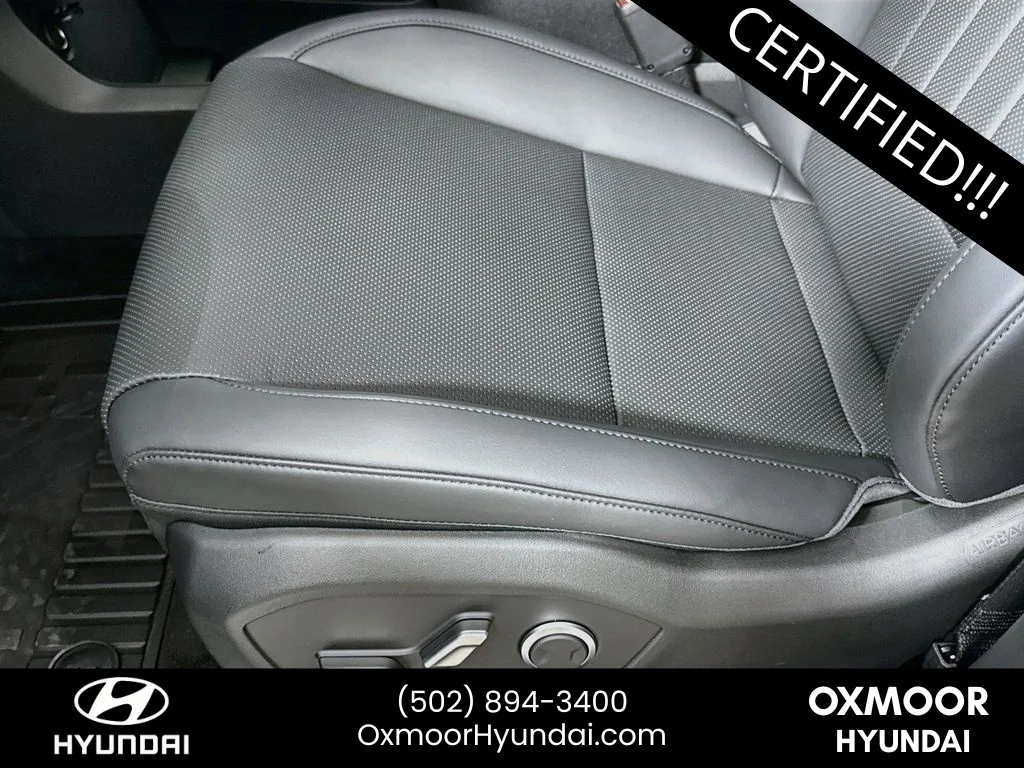 Used 2026 Phantom Black Hyundai SEL image 18