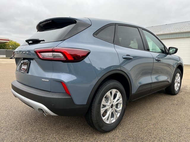 2026 Ford Escape Active photo 4