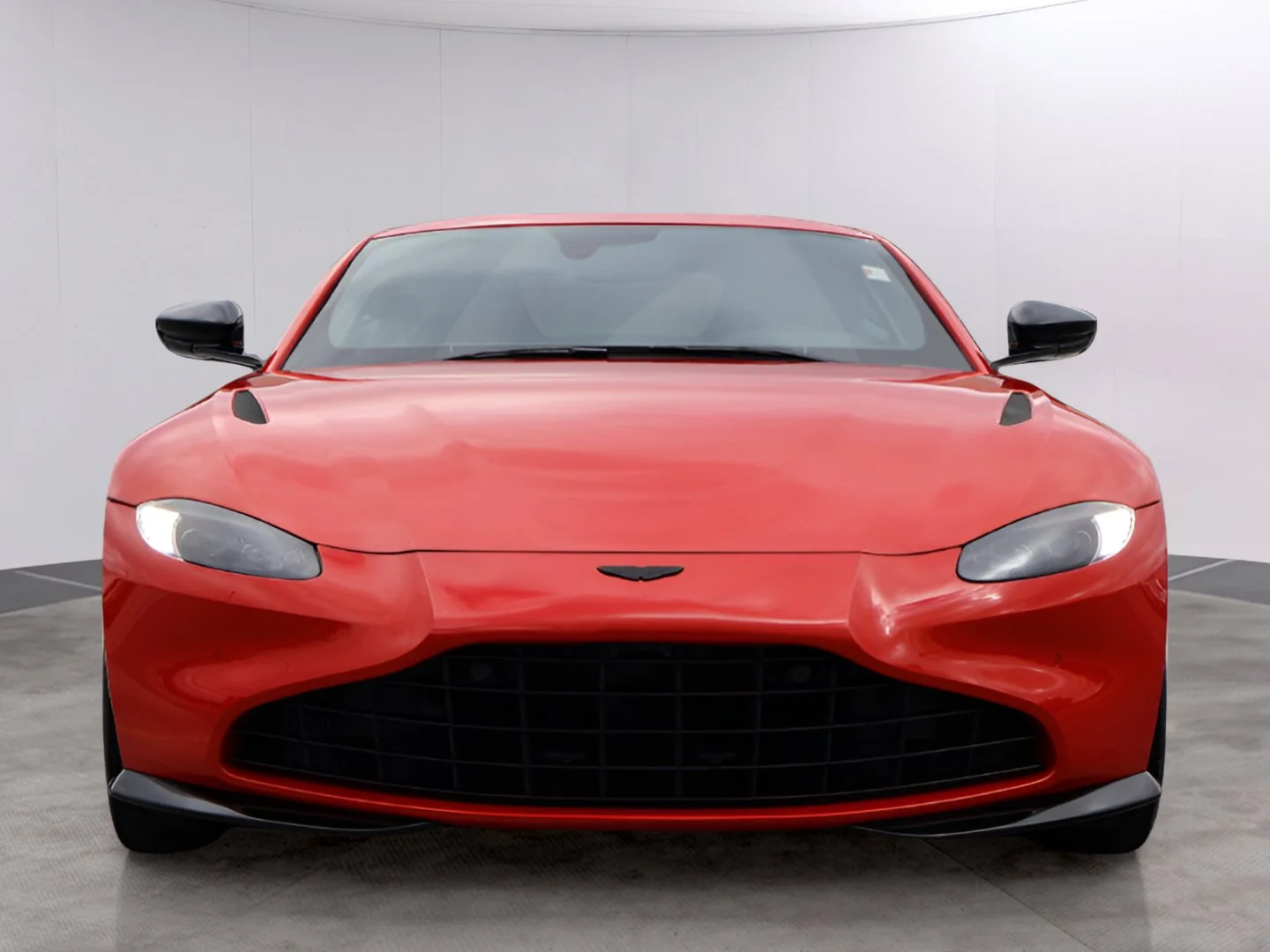 Used 2022 Aston Martin Vantage Base with VIN SCFSMGAW0NGN06324 for sale in Kansas City