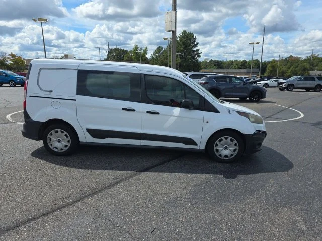 Used 2015 White Ford XL image 2