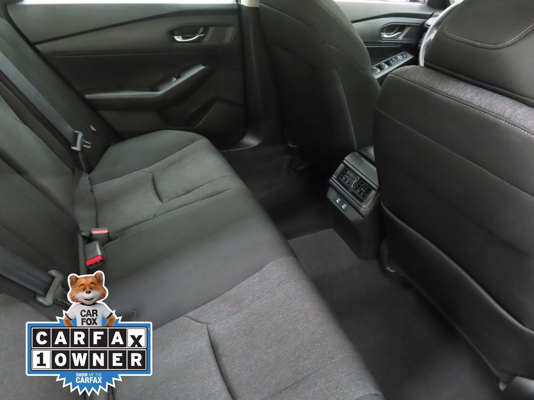 Used 2025  Honda SE image 24