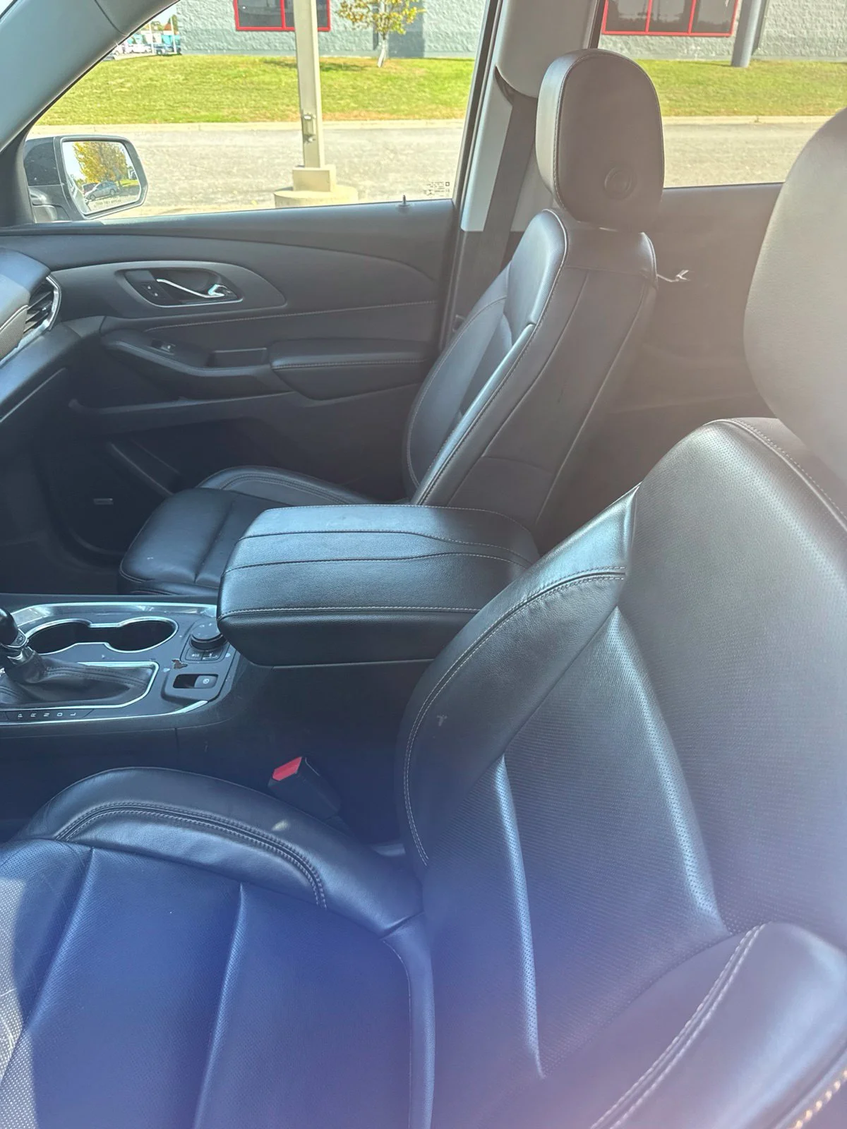 Used 2021 White Chevrolet Premier image 7