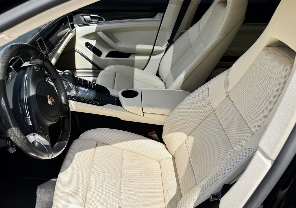 Used 2013 Black Porsche Turbo image 15