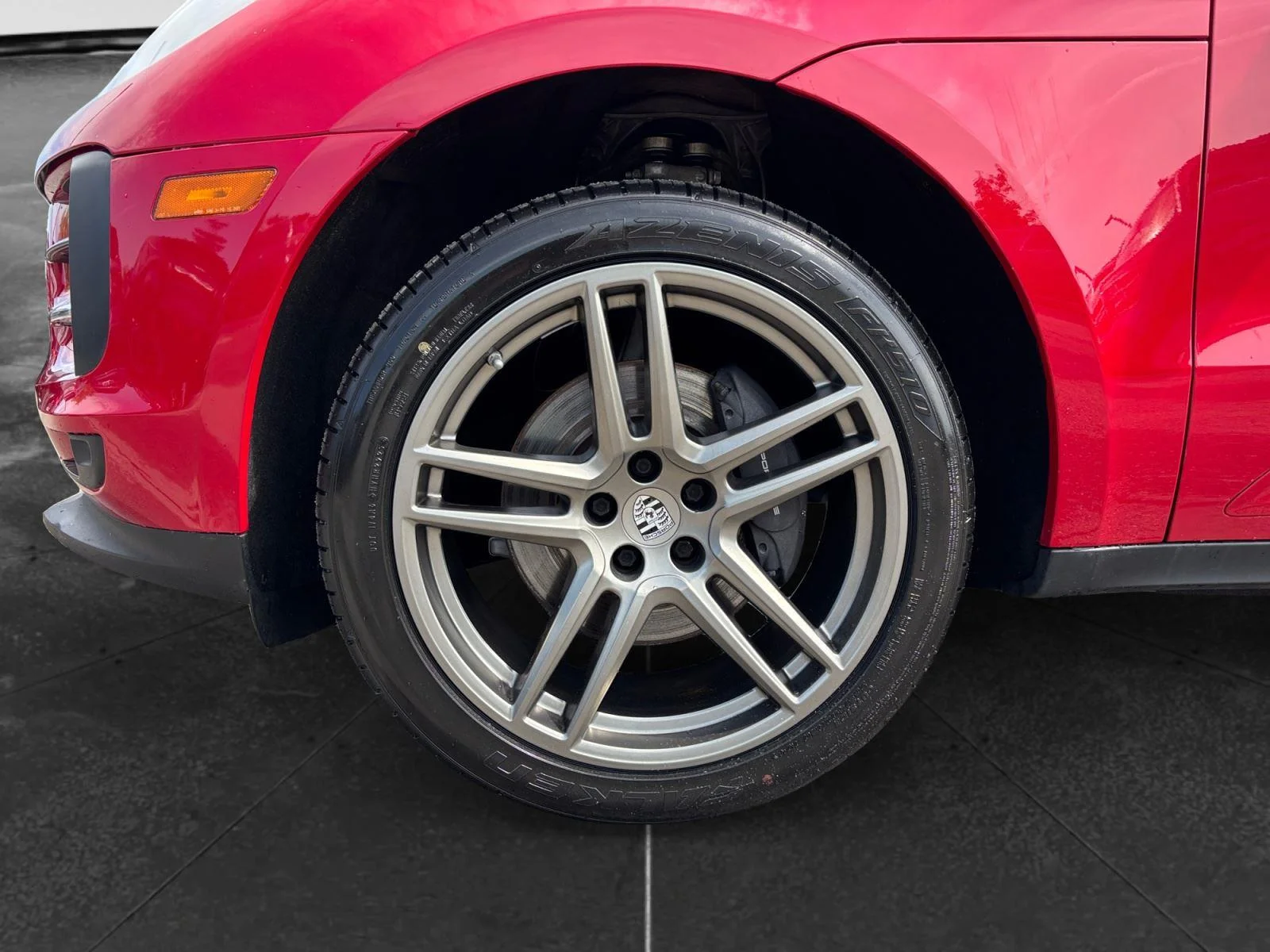 Used 2019 Carmine Red Porsche Base image 9