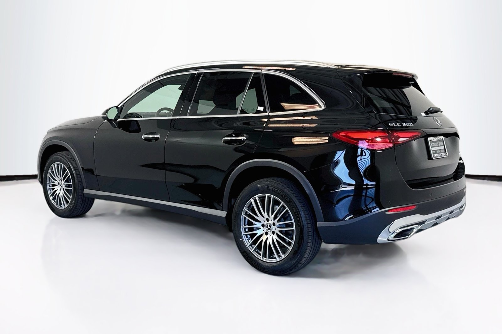 New 2026 Black Mercedes-Benz GLC 300 image 7
