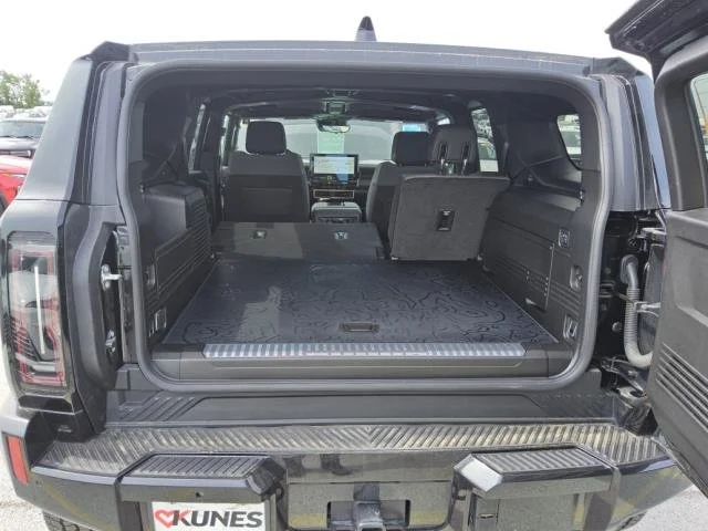 Used 2025 Void Black GMC 2X image 3