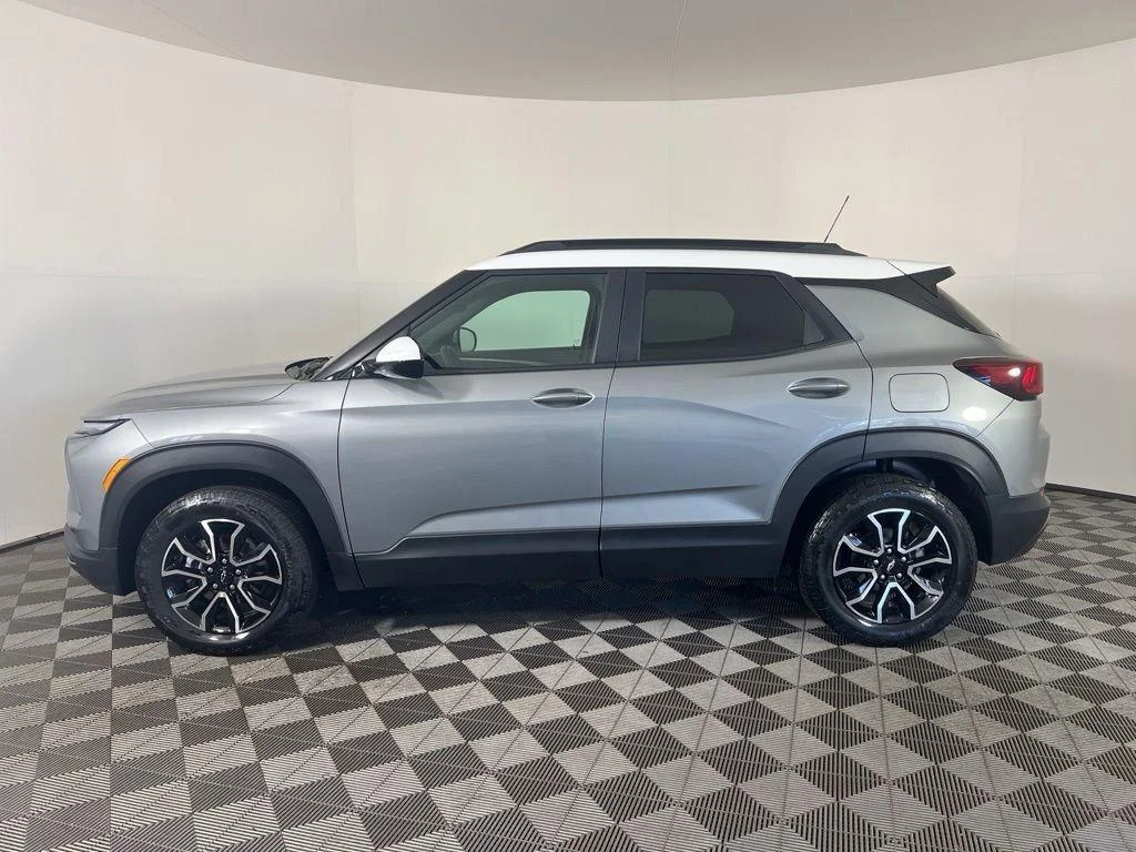 New 2026 Sterling Gray Metallic Chevrolet ACTIV image 27