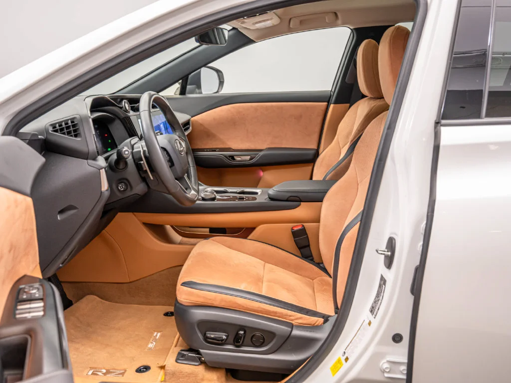Used 2023 EMINENT WHITE PEARL Lexus 450e Luxury image 21