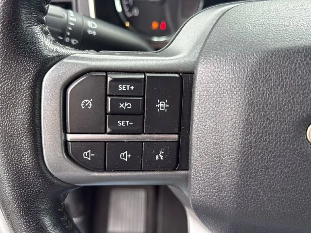 Used 2022 White Ford  image 25