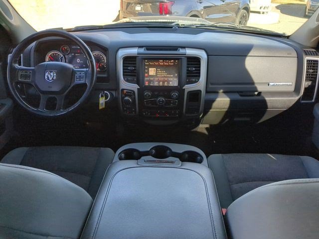 Used 2016 Brilliant Black Crystal Pearlcoat Ram Big Horn image 25
