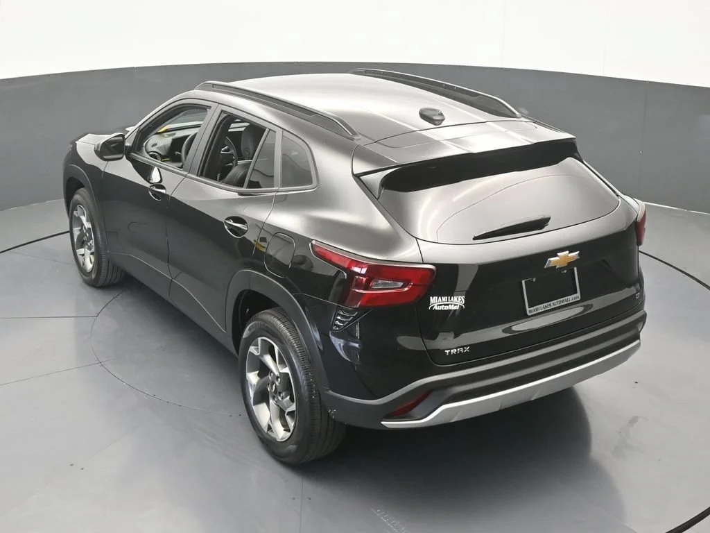 Used 2025 Mosaic Black Metallic Chevrolet LT image 46