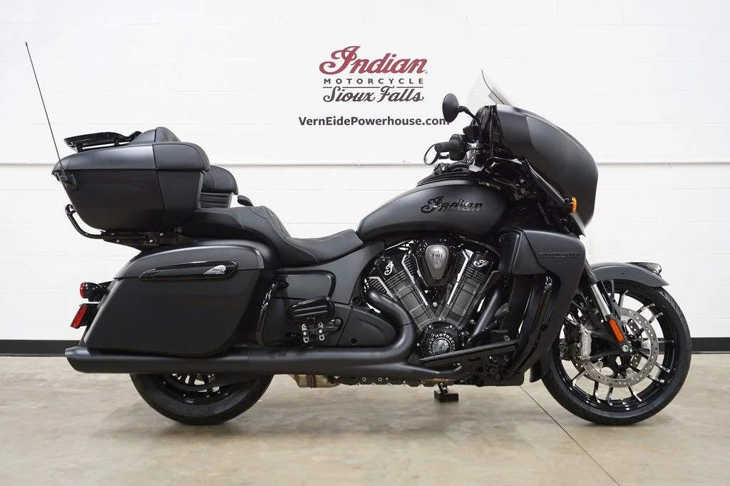 New 2026 BLACK SMOKE Indian Motorcycle  image 1