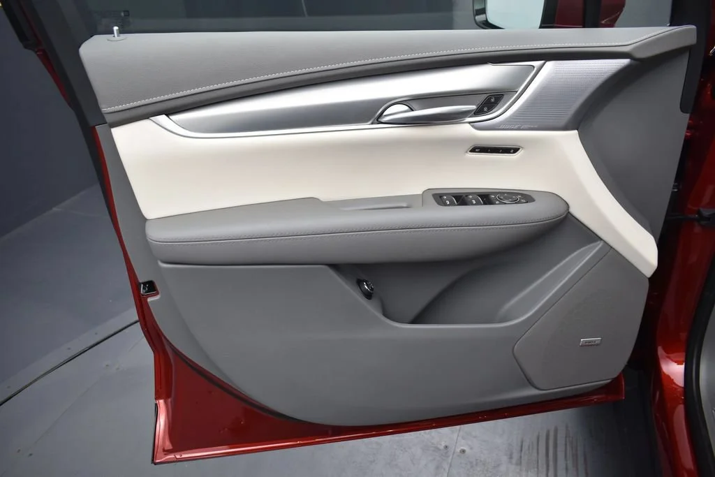 2026 Cadillac XT5 Premium Luxury - Photo 9
