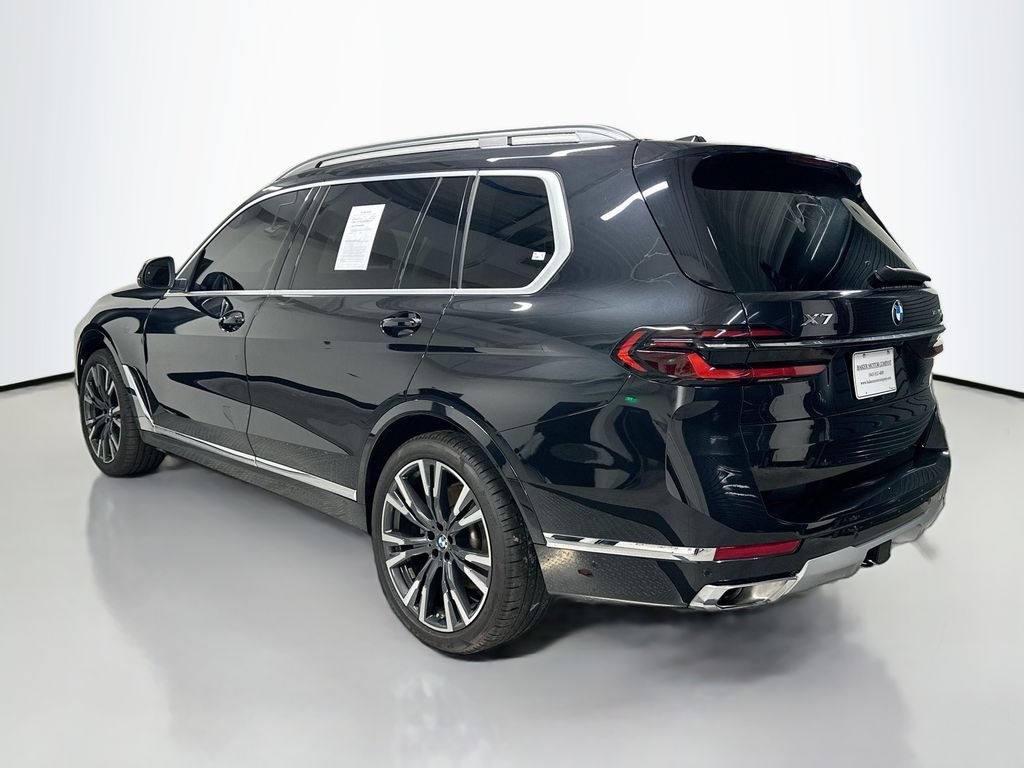 Used 2024 Black Sapphire Metallic BMW xDrive40i image 3