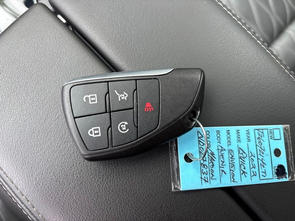 Used 2022 Red Buick Avenir image 32