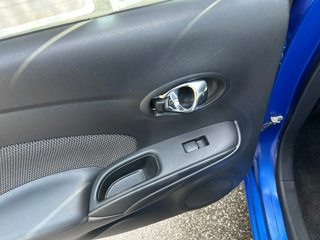 Used 2016 Blue Nissan 1.6 SV image 24