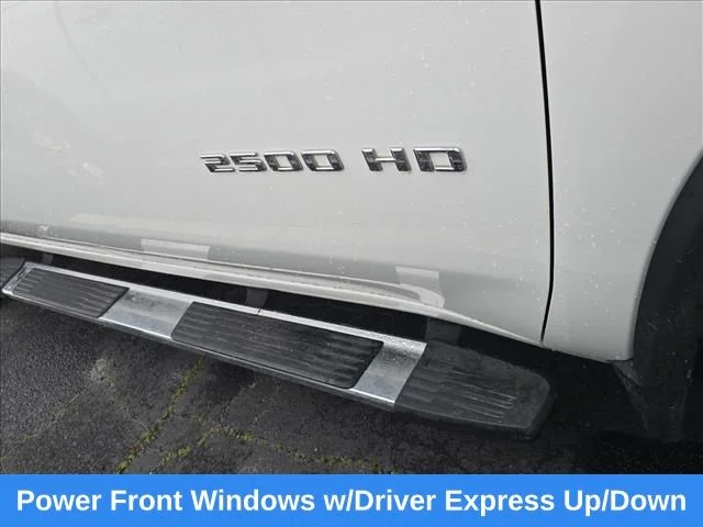 Used 2024 White Chevrolet LT image 17