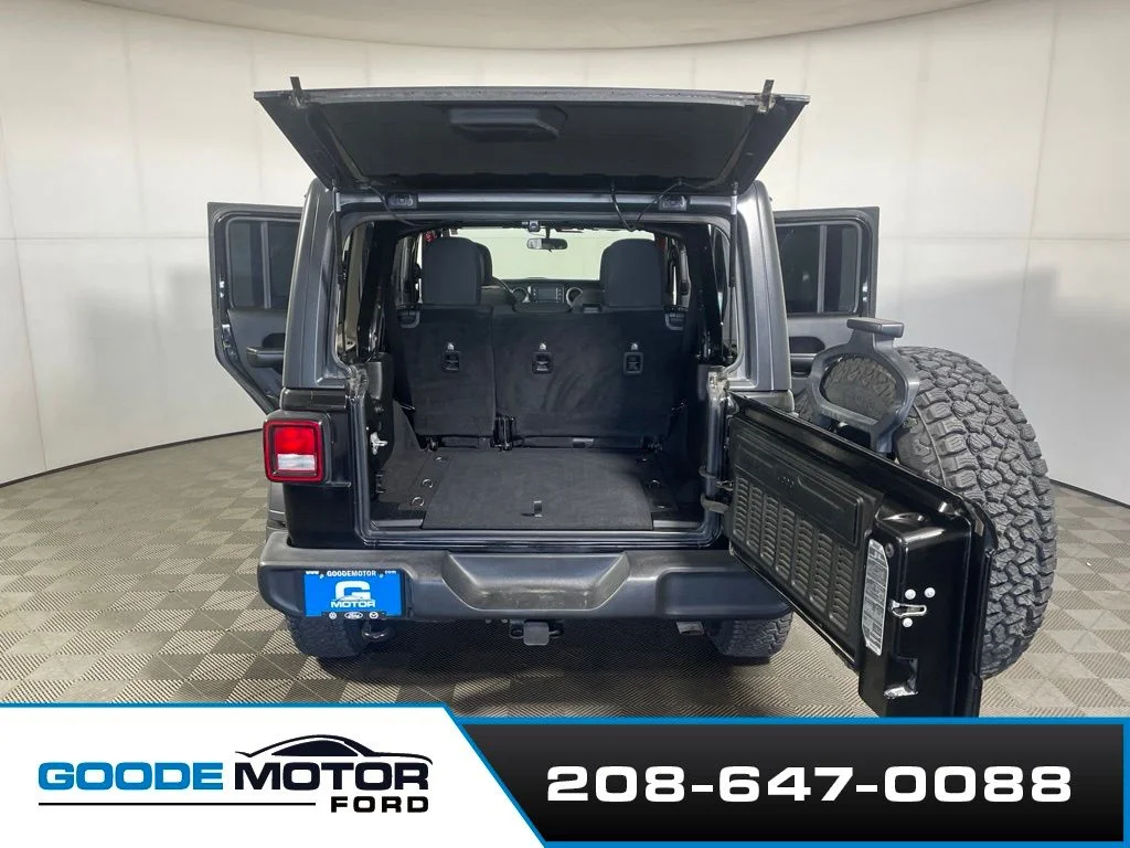 Certified Used 2018 Black Clearcoat Jeep Unlimited Sport image 21