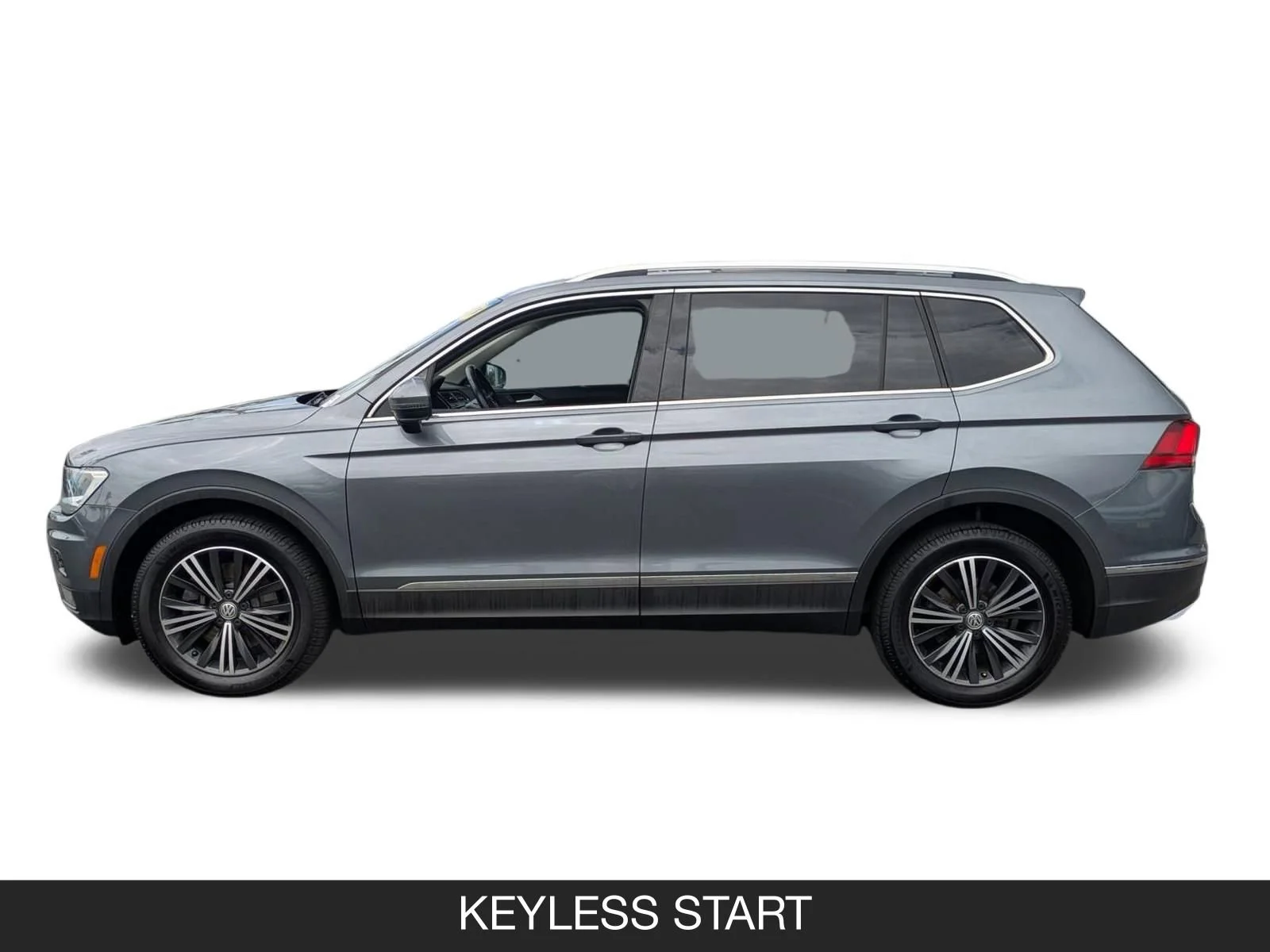 Used 2019 Platinum Gray Metallic Volkswagen SE image 5