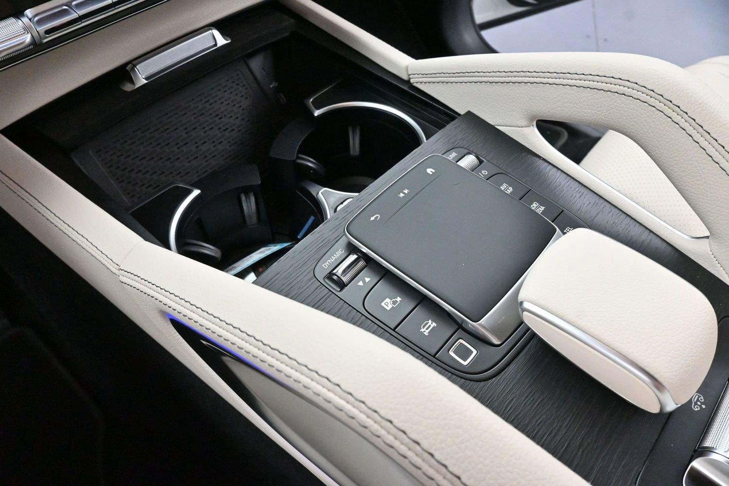 Used 2025 Polar White Mercedes-Benz GLS 450 image 29
