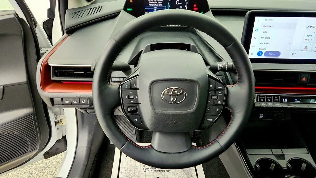 Used 2025 Wind Chill Pearl Toyota XSE Premium w/ Advanced Tech Pkg & Solar Roof image 14
