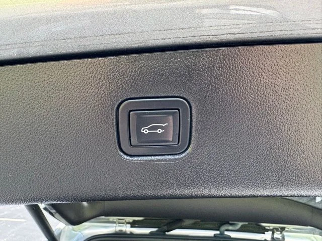 2023 Chevrolet Blazer RS - Photo 11