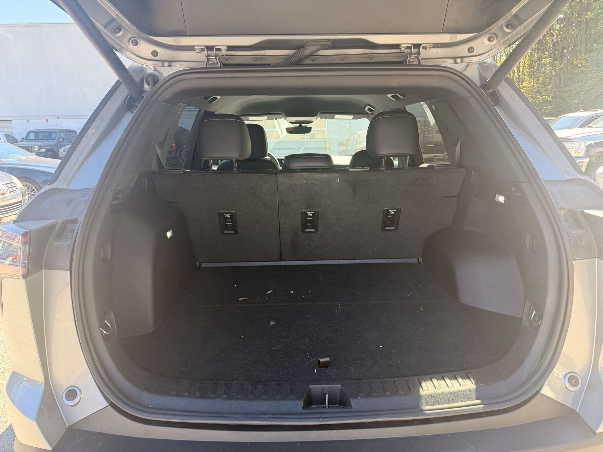 Used 2025 Sterling Gray Metallic Chevrolet AWD LT image 9
