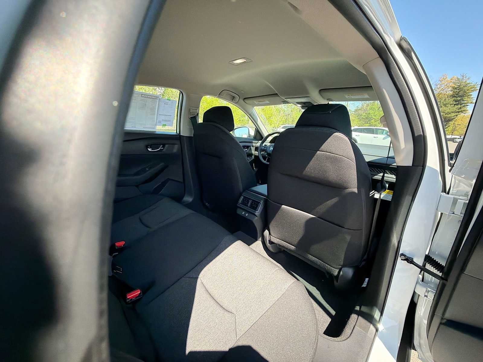 New 2026 Platinum White Pearl Honda LX image 14