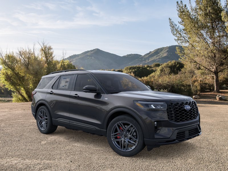 New 2026 Agate Black Metallic Ford ST-Line image 7