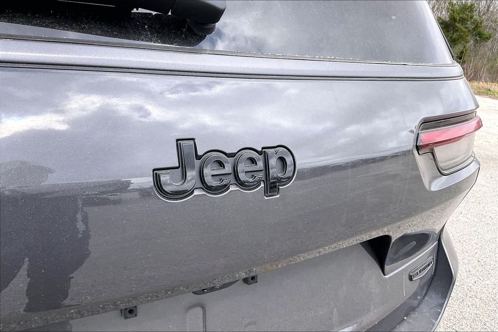 New 2026 Jeep Grand Cherokee L Summit 4D Sport Utility