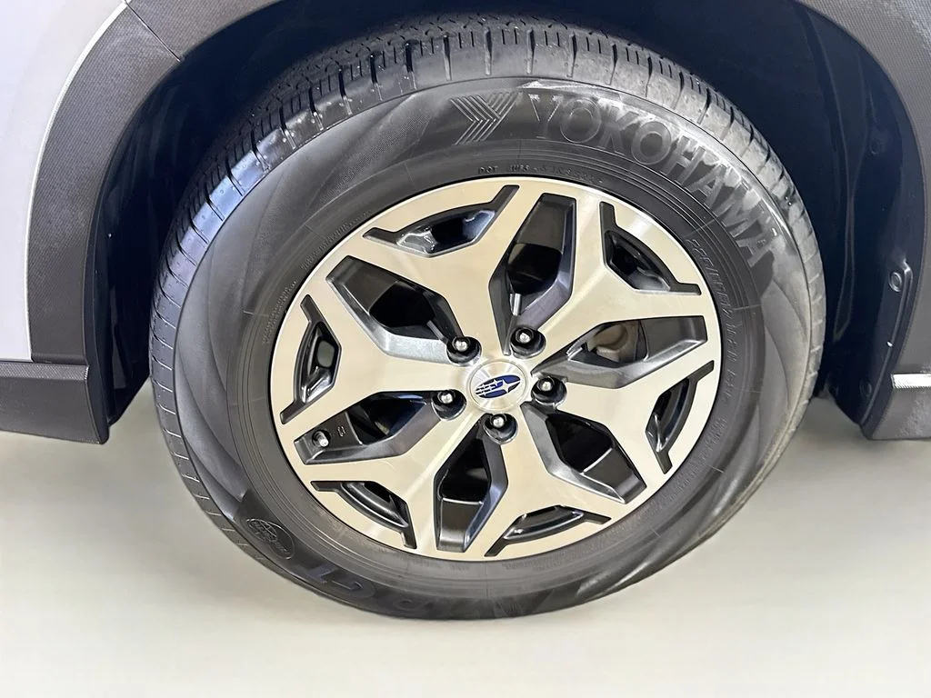 Used 2020 Silver Subaru Premium image 40