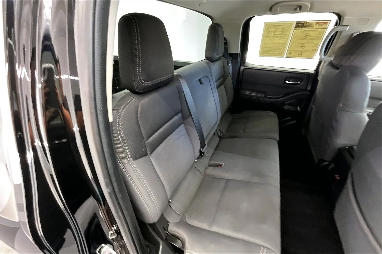 Used 2022 Super Black Nissan SV image 13