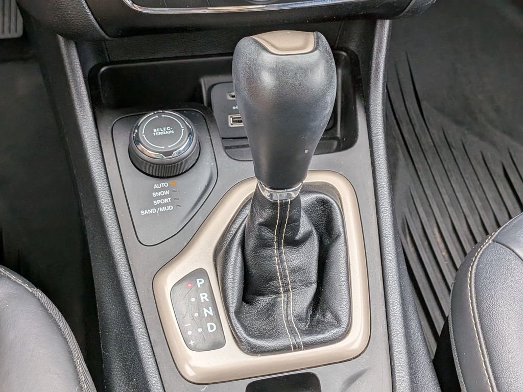 Certified Used 2016 Blue Jeep Limited image 16