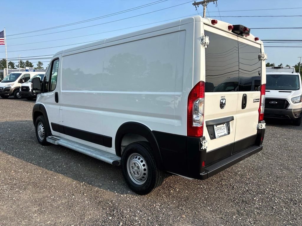 Used 2025 White Ram  image 5