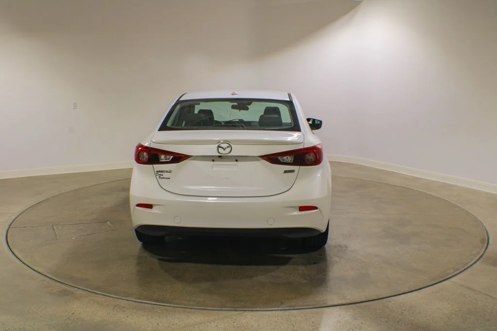Used 2018 Snowflake White Pearl Mazda Grand Touring image 4