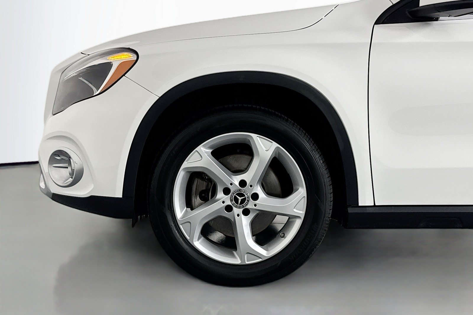 Used 2019 Polar White Mercedes-Benz GLA 250 image 9