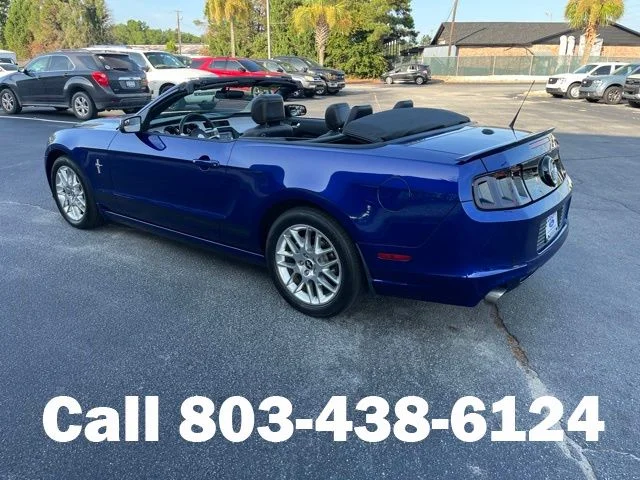 Used 2013 Blue Metallic Ford V6 Premium image 36