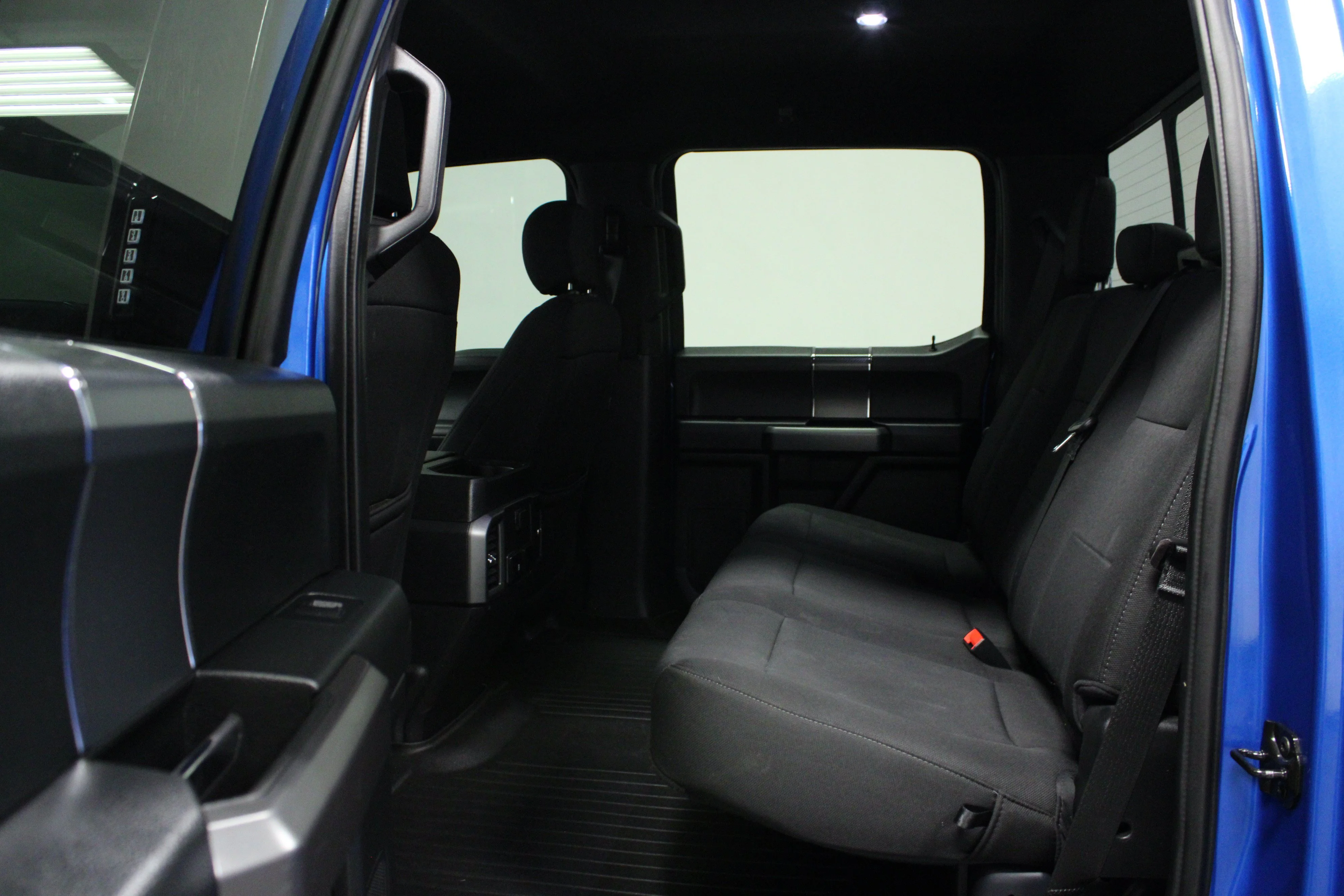 Used 2019 Velocity Blue Metallic Ford XLT image 13