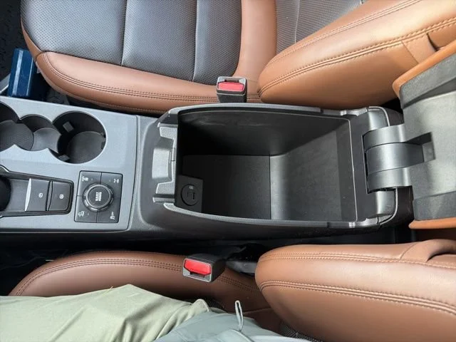 Used 2022 Gray Ford Badlands image 26