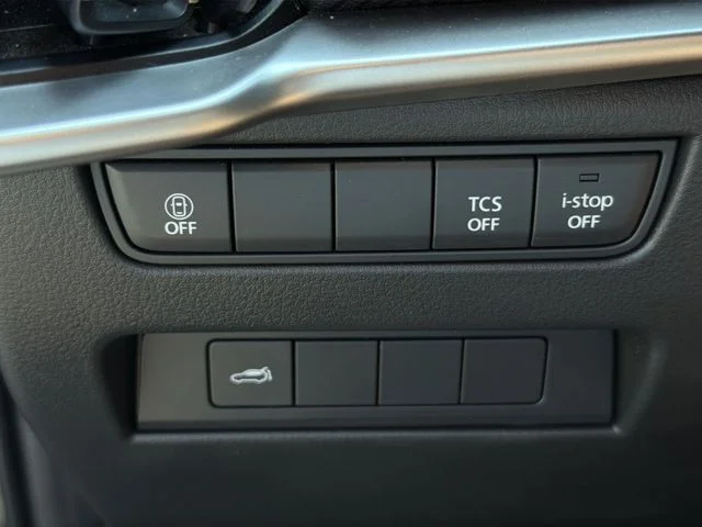 Used 2024 Black Mazda 3.3 Turbo Select image 31